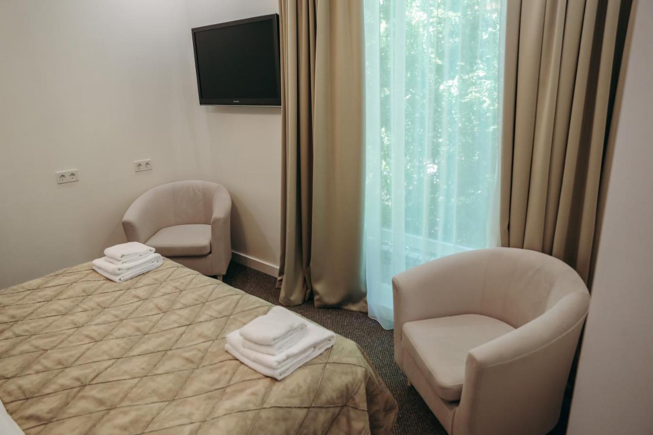 7 Boutique Hotel Ustʼ-Kamenogorsk Eksteriør billede